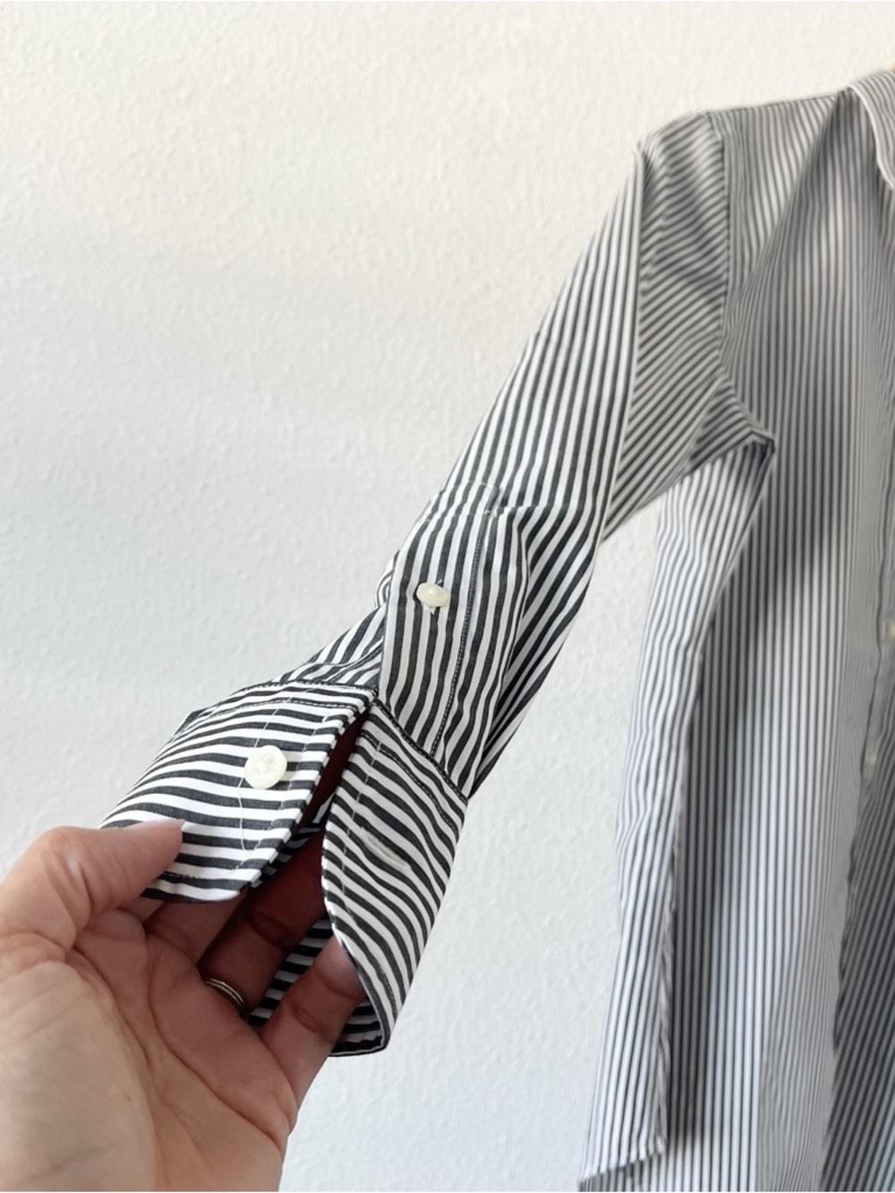 Lauren Ralph Lauren Striped Non Iron Classic Fit Button Down Gray White Shirt - Picture 5 of 10